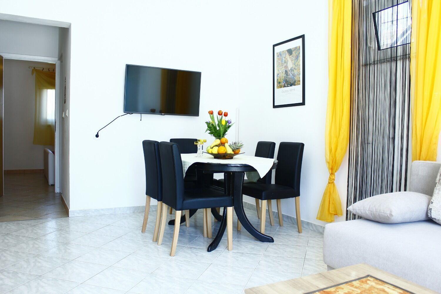 Apartments Almond วีร์ ภายนอก รูปภาพ